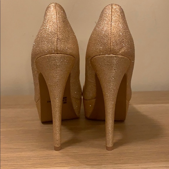 Champagne sparkle high heels - Picture 3 of 3